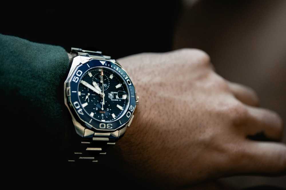 Timeless Elegance: Discovering the History and Evolution of Men’s Watches