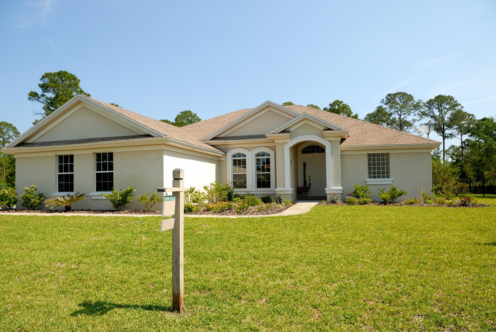 Essential Dos and Don’ts When Selling Your Home